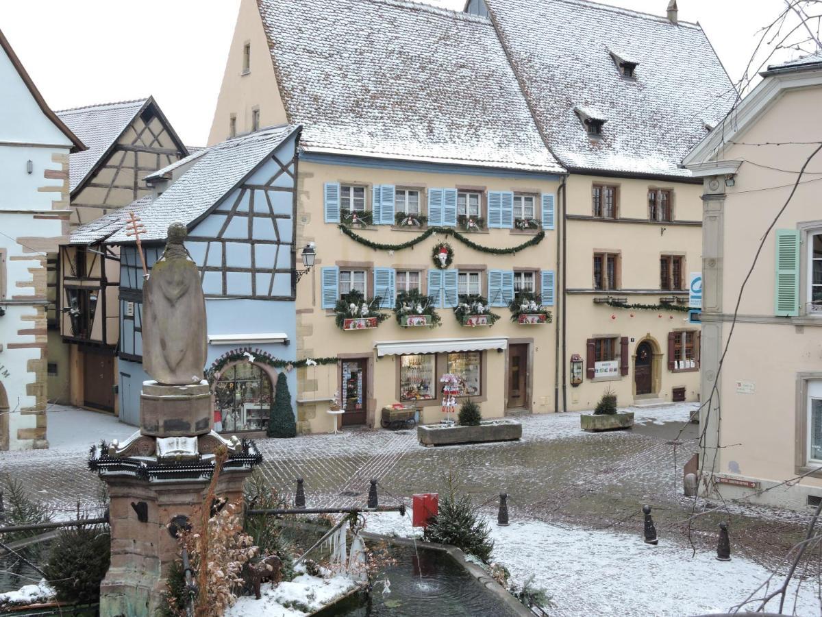 Gites Au Chateau Fleuri Eguisheim Camera foto